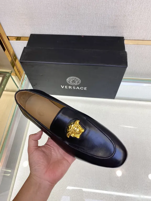 Versace Shoe 